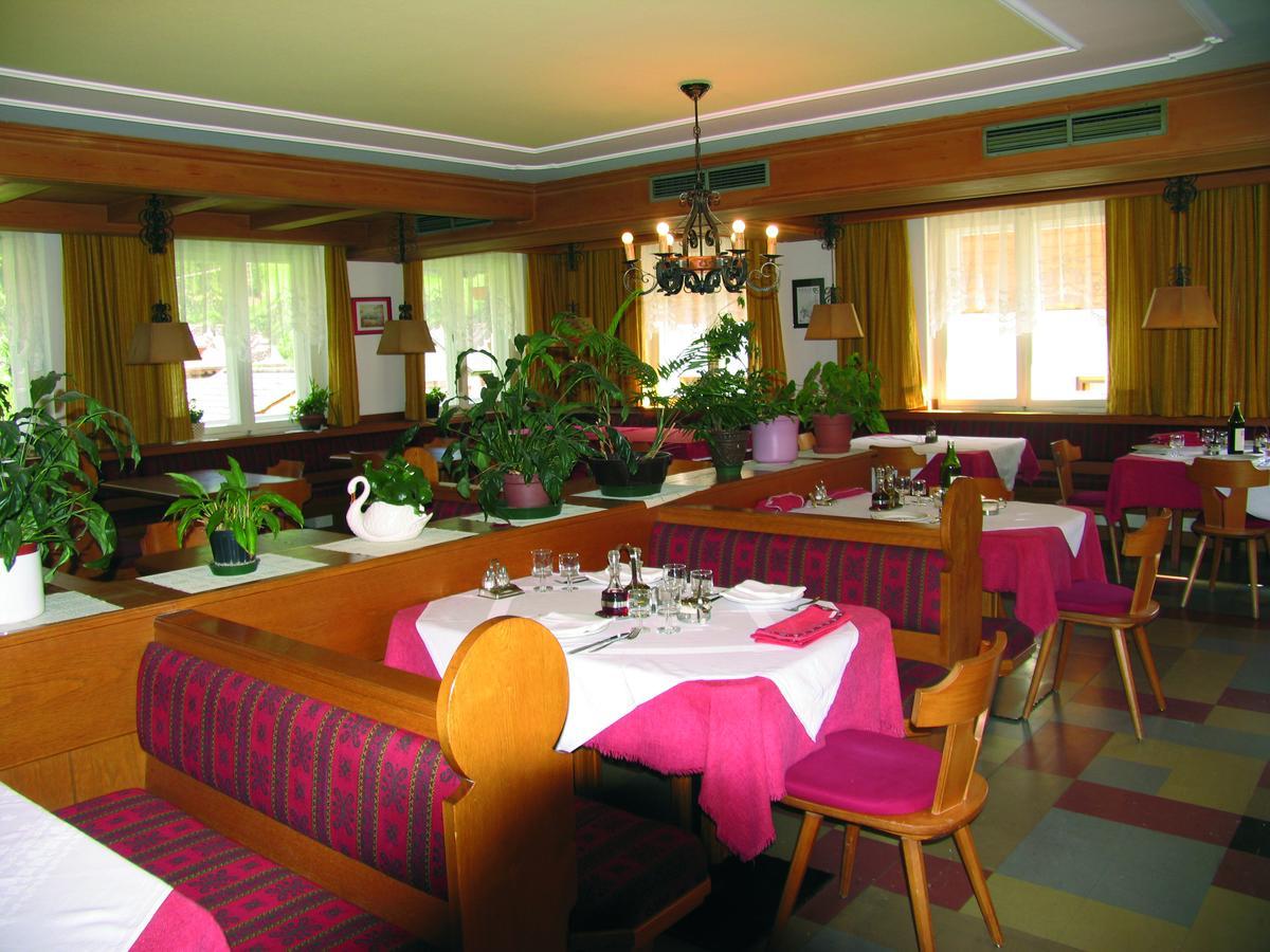 Hotel Bruggerwirt Anterselva di Mezzo Bagian luar foto